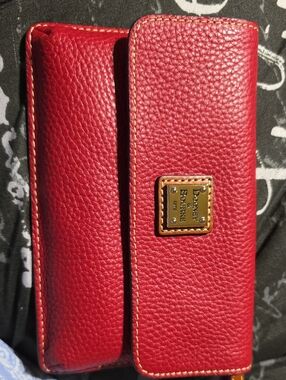 Dooney & Bourke Red Pebble Leather Continental Wallet with Logo Plaque